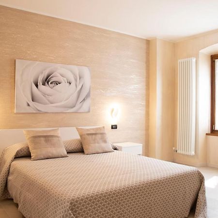 Flower Apartments Bardolino Ngoại thất bức ảnh